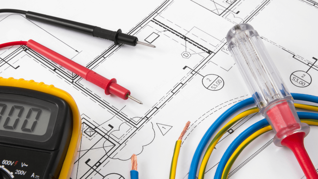 EDEESTE recurre a Templaris para el cobro de clientes en mora