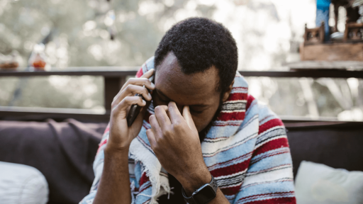 Llamada telefónica incómoda con cobrador, ¿qué hago?