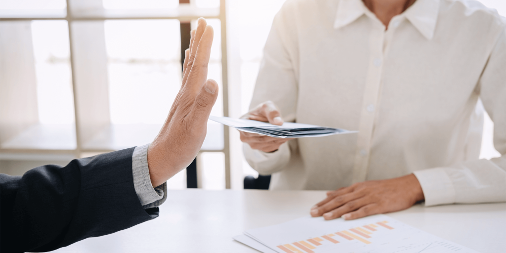 Nadie me quiere prestar dinero por deudas viejas, ¿qué hago?. Templaris