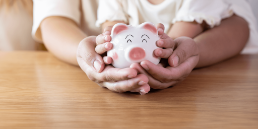 Enseñar a los hijos a ahorrar en el lapso de un año 